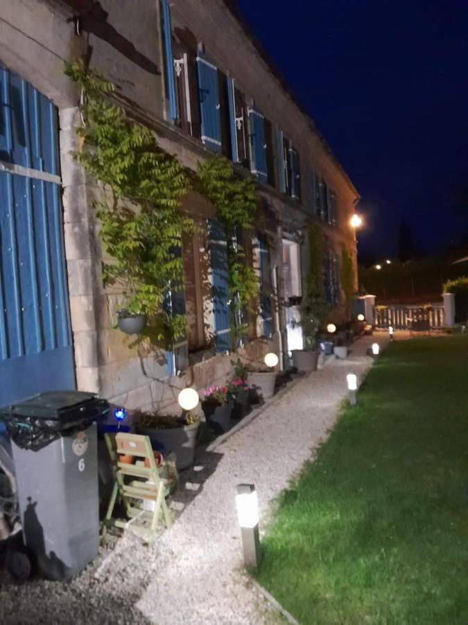 La Charentaise Des Lilas Saint-Leger  Exterior foto